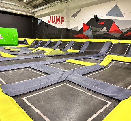 Zabawa w Parku Trampolin dla Rodziny | Łódź (okolice)