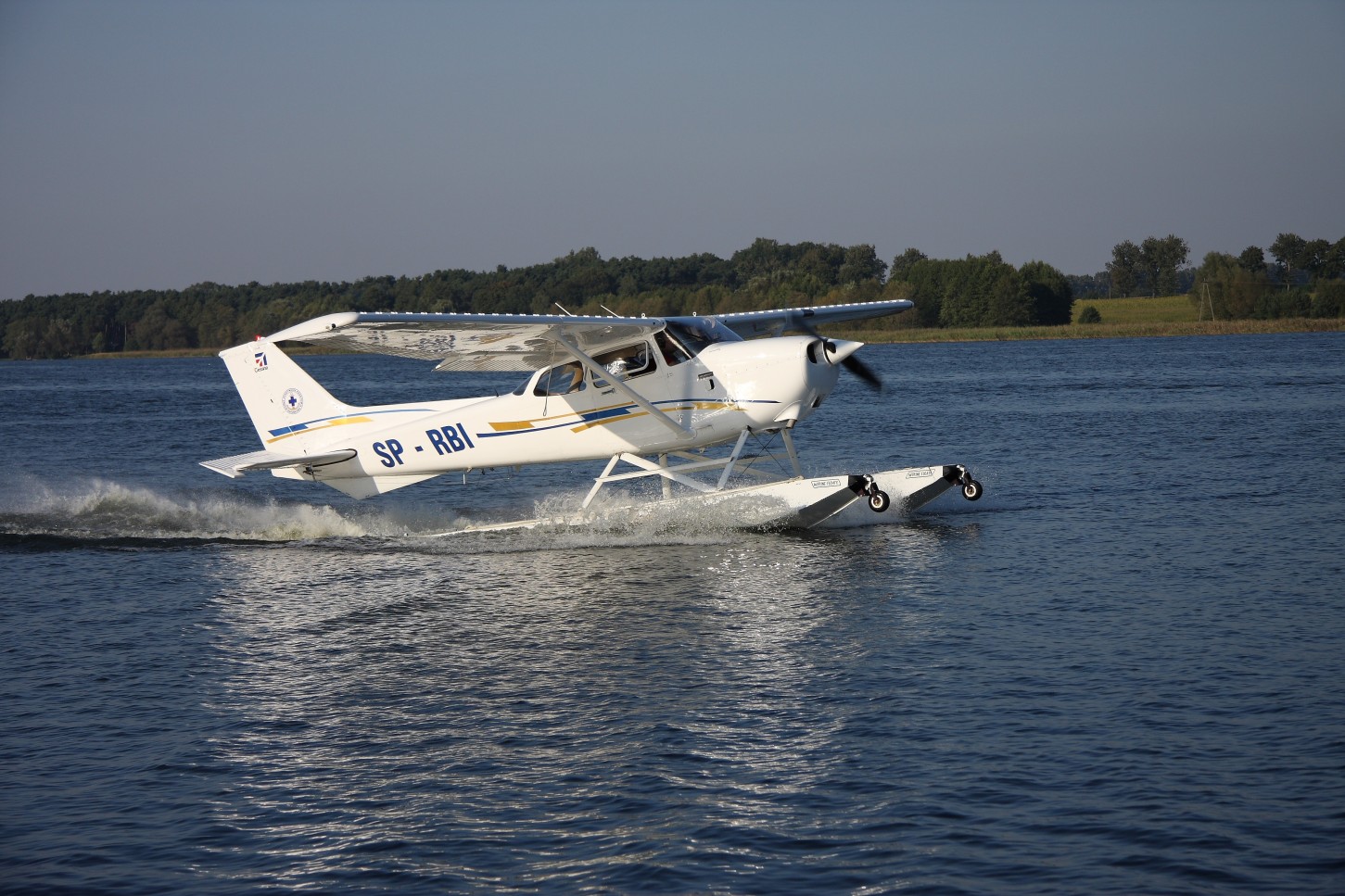 Lot zapoznawczy Wodnosamolotem Cessna 172 Floatplane | Poznań (okolice)