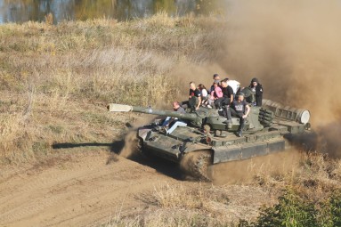 Przejażdżka czołgiem T-55 | Gorzów Wielkopolski (okolice)  |ANHOL - prezent dla mężczyzny_P 