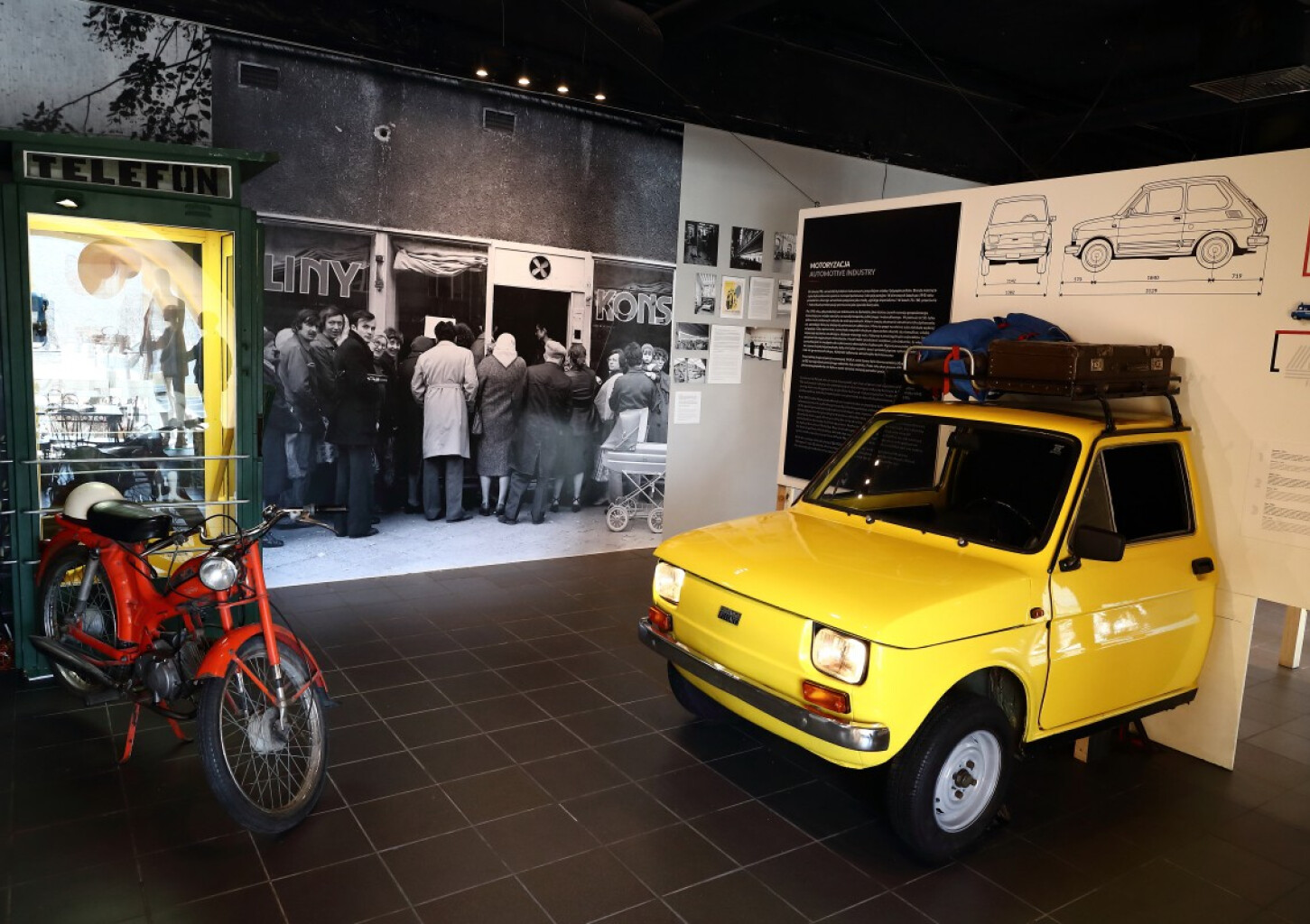 Zwiedzanie Muzeum Życia w PRL | Warszawa