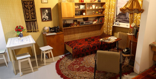 Zwiedzanie Muzeum Życia w PRL | Warszawa | Muzeum Życia w PRL - prezent dla kobiety_P