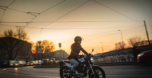 Jazda Motocyklem Elektrycznym TC MAX - Prezent dla Mężczyzny
