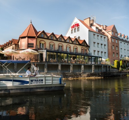 Weekend w Hotelu nad Pisą dla Dwojga | Mazury 