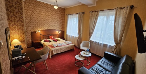 Urokliwy Pobyt dla Rodziny (5 Nocy, 2-4 Osoby) | Wieliczka | Hotel Galicja | Prezent na Rocznicę_P