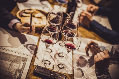 Tematyczna Degustacja Wina - Prezent dla Koleżanki