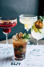 Wypad na Drinka dla Dwojga - Prezent dla Przyjaciółki 