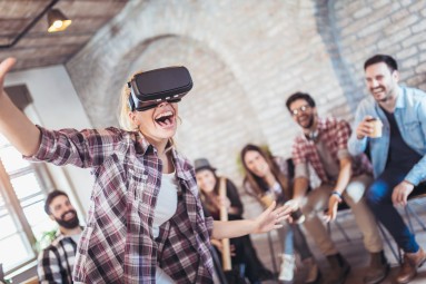 Pokazy Edukacyjne w Strefie VR dla Dwojga - Prezent dla Pary