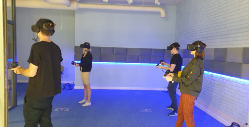 Pokazy Edukacyjne w Strefie VR dla Dwojga - Prezent dla Dzieci