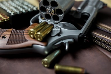 Pojedynek Strzelecki Colt M1911 vs Magnum | Kielce | Strzelnica GT6 - prezent dla niego_SS
