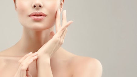 Hybrydowy Manicure z Masażem Dłoni | Łódź | Piłat Beauty & SPA - prezent dla znajomej_SS