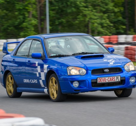 Pojedynek Subaru Impreza WRX vs. Porsche 911 | 2 okrążenia | Wiele Lokalizacji