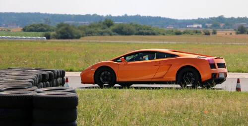 Pojedynek Lamborghini vs. KTM X-Bow | 2 okrążenia_Prezent na 18 Urodziny_P