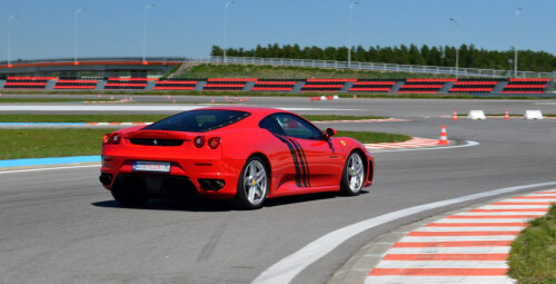 Pojedynek Lamborghini vs. Ferrari F430 vs. Audi R8 V8 | 3 okrążenia_Prezent na Święta_P