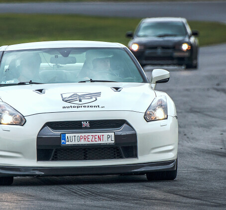 Pojedynek Nissan GTR vs. Ferrari F458 Italia | 2 okrążenia | Tor Główny