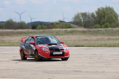 Pojedynek Subaru Impreza WRX vs. Porsche 911 | 2 okrążenia_Prezent dla Szefa_P