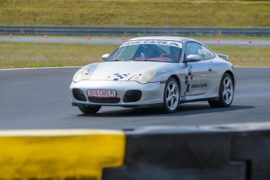 Pojedynek Subaru Impreza WRX vs. Porsche 911 | 2 okrążenia_Prezent cla Teścia_P