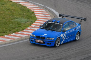 Pojedynek BMW MPower vs. Subaru Impreza WRX STI | 2 okrążenia_Prezent dla Niego_P