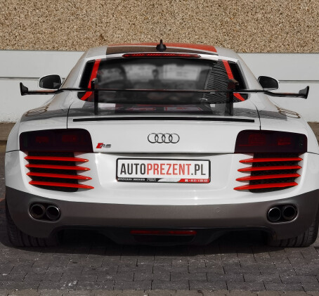 Poprowadź Audi R8 V8 | 1 okrążenie | Wiele Lokalizacji