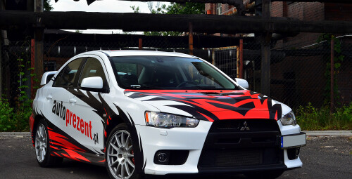 Pojedynek Mitsubishi Evo 10 vs. Ford Focus RS | 2 okrążenia_Prezent dla Brata_P