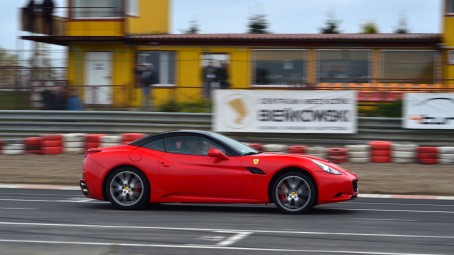 Poprowadź Ferrari California | 1 okrążenie_Prezent dla Taty_P