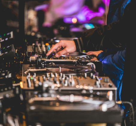 Sesja DJ-ska z Instruktorem | Warszawa