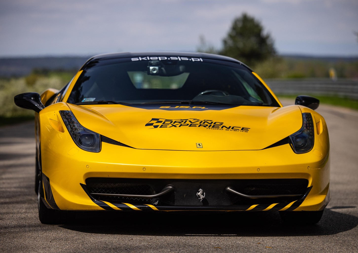 Przejażdżka Ferrari 458 Italia dla Dziecka (1 okrążenie) | Wiele Lokalizacji