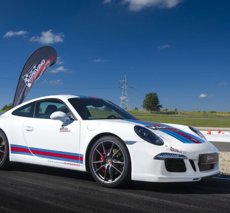 Przejażdżka Porsche 911 S Martini Racing Edition dla Dziecka (1 okrążenie) | Wiele Lokalizacji