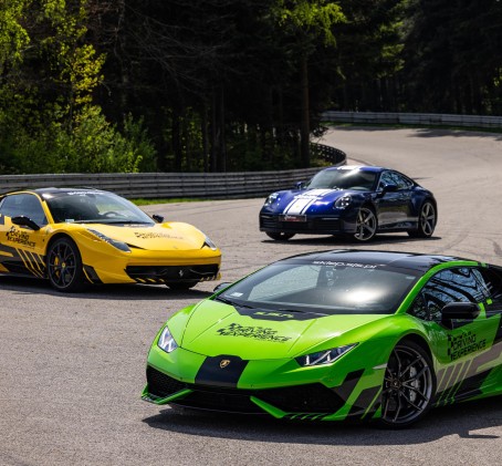 Pojedynek Lamborghini Huracán vs. Ferrari Italia vs. Porsche 911 (9 okrążeń) | Wiele Lokalizacji