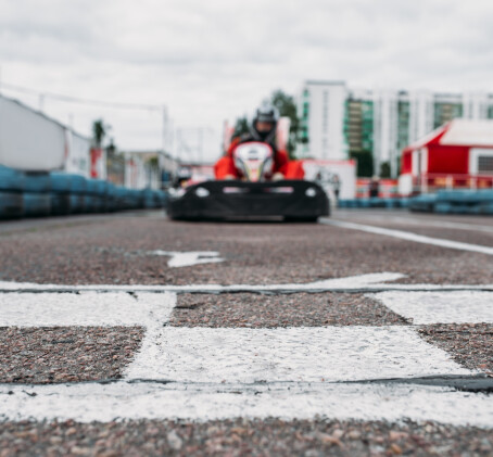 Gokarty Plus dla Przyjaciół | Warszawa Bemowo