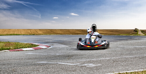 Gokarty Plus dla Przyjaciół | Warszawa - Prezent na urodziny _S _S