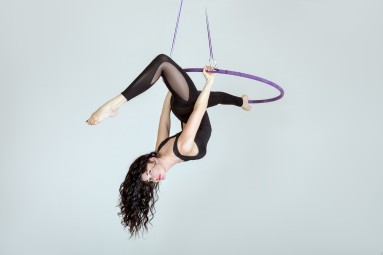 Indywidualna Lekcja Aerial Hoop | Radom | Cocoon Pole Dance Academy | - prezent dla kobiety_SS