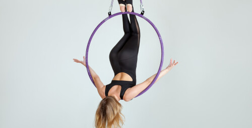 Indywidualna Lekcja Aerial Hoop | Radom | Cocoon Pole Dance Academy | - prezent na dzień kobiet_SS
