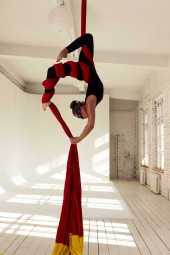 Poznaj Aerial Silks | Radom | Cocoon Pole Dance Academy | - prezent dla żony_SS