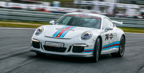 Pojedynek Porsche 911 (991) GT3 vs. Alfa Romeo Giulia Quadrifoglio - Prezent dla chłopka _P