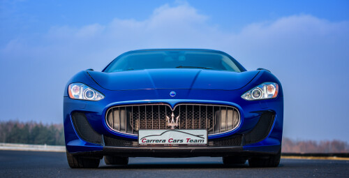 Pojedynek Alfa Romeo Giulia Quadrifoglio vs. Maserati GT MC Stradale - Prezent dla niego _P