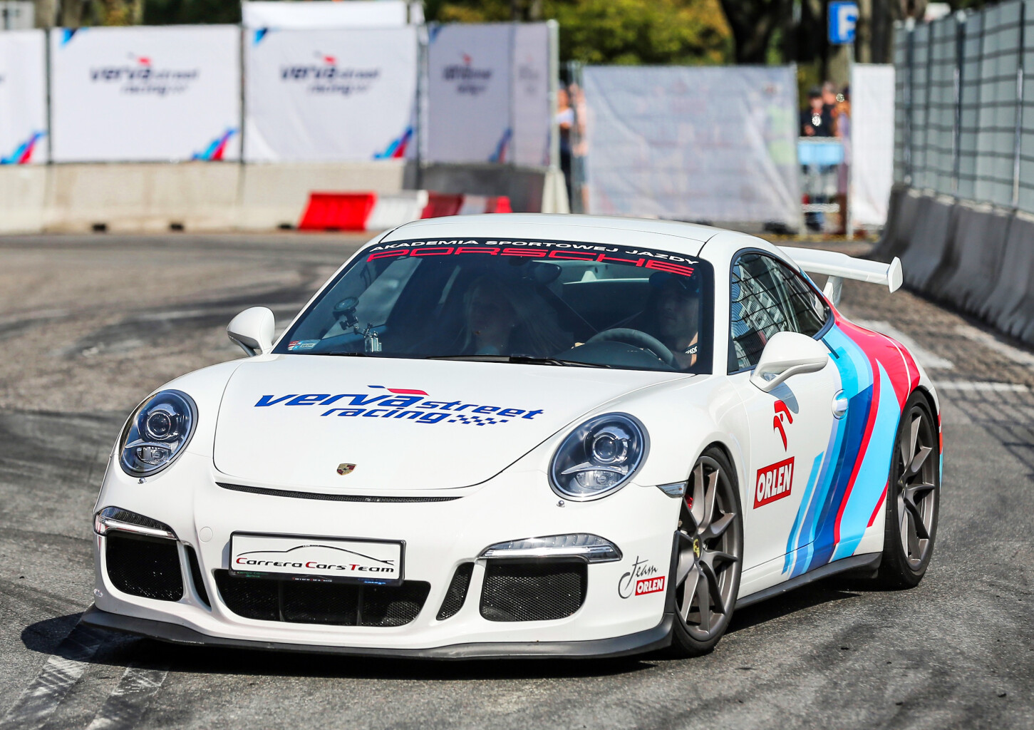 Pojedynek Porsche 911 (991) "Robert Kubica Signature" vs. Maserati GT MC Stradale | 2 okrążenia | Tor Główny