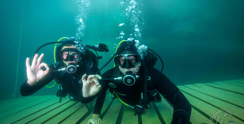 Nurkowanie w Zalanym Kamieniołomie dla Dwojga | Jaworzno | Art of Dive |- prezent dla znajomych_P