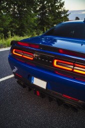 Co-Drive Dodge Challenger Ulicami Miasta | Poznań | KierownicyRent | - Prezent na Imieniny_P