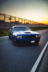 Co-Drive Dodge Challenger Ulicami Miasta | Poznań | KierownicyRent | - Prezent dla Taty_P