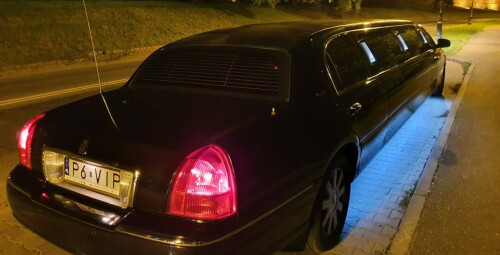 Przejazd Limuzyną Lincoln Town Car | Toruń | EuroLimuzyny | - prezent dla niej_PP