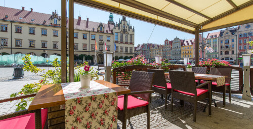 Podwodna Kolacja z Pobytem we Wrocławiu dla Dwojga | Wrocław - Prezent dla rodziców_P