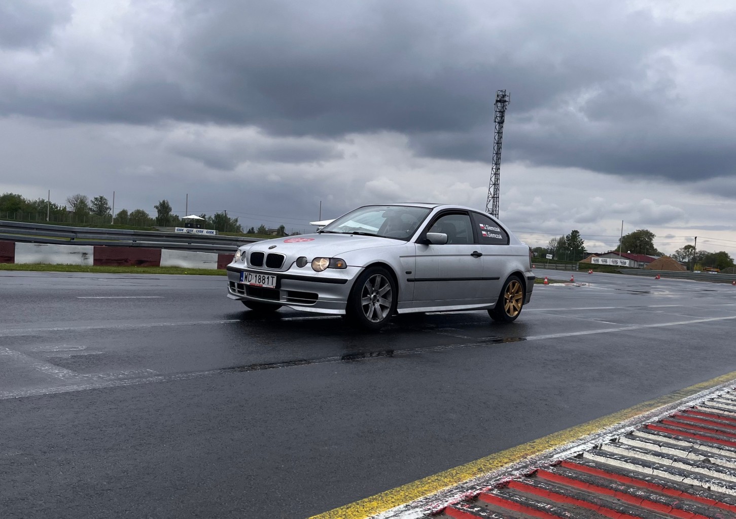 Jazda BMW E46 (6 okrążeń) | Wiele Lokalizacji