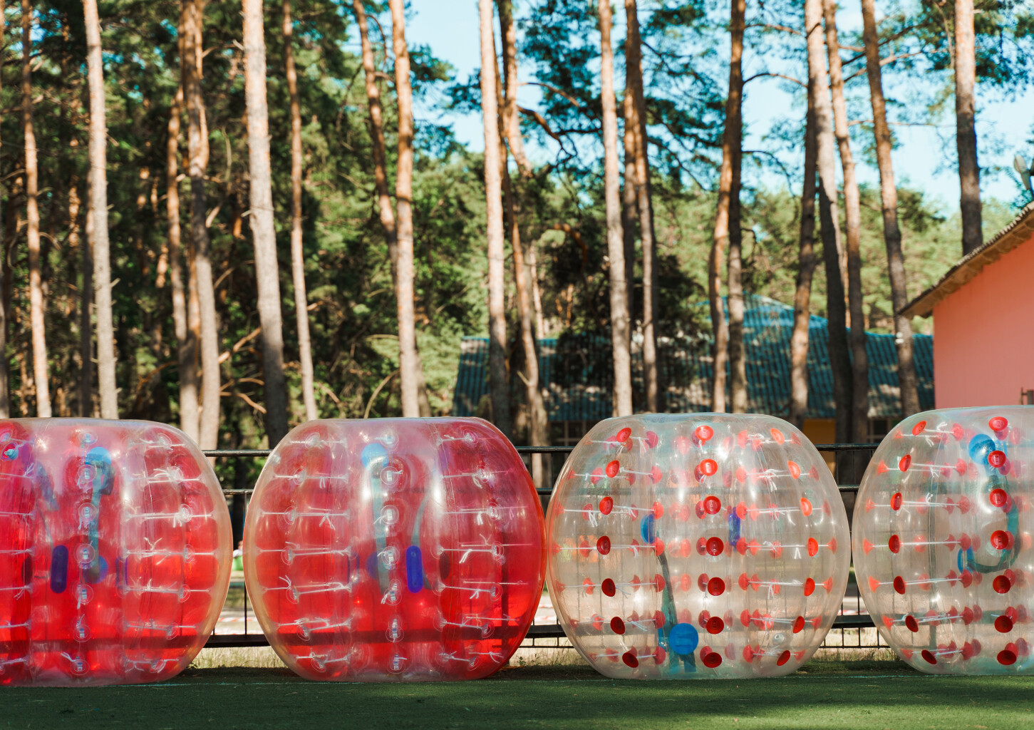Poznaj Bubble Football | Wiele Lokalizacji