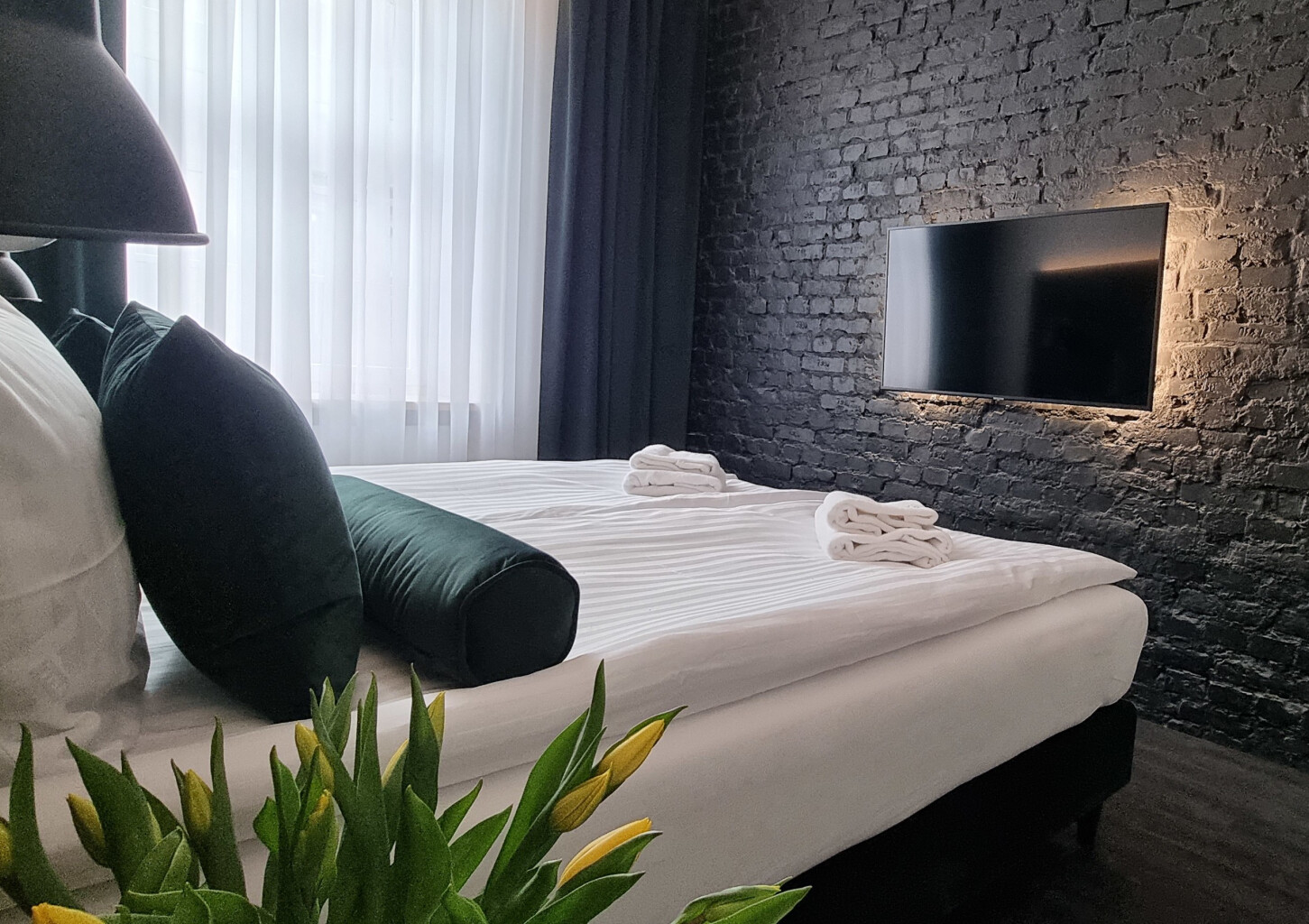 Romantyczny Pobyt (1 Noc, 2 Osoby) | Apartamenty Ratuszova | Poznań