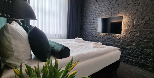 Romantyczny Pobyt (1 noc, 2 osoby) | Apartamenty Ratuszova | Poznań - Prezent dla dwojga _PP