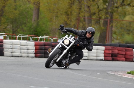 Szkolenie z Doskonalenia Jazdy Motocyklem | Wiele Lokalizacji