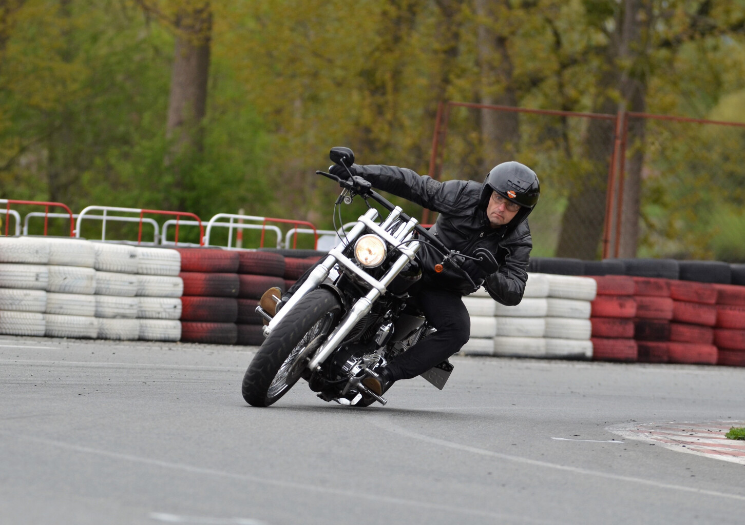 Szkolenie z Doskonalenia Jazdy Motocyklem | Wiele Lokalizacji