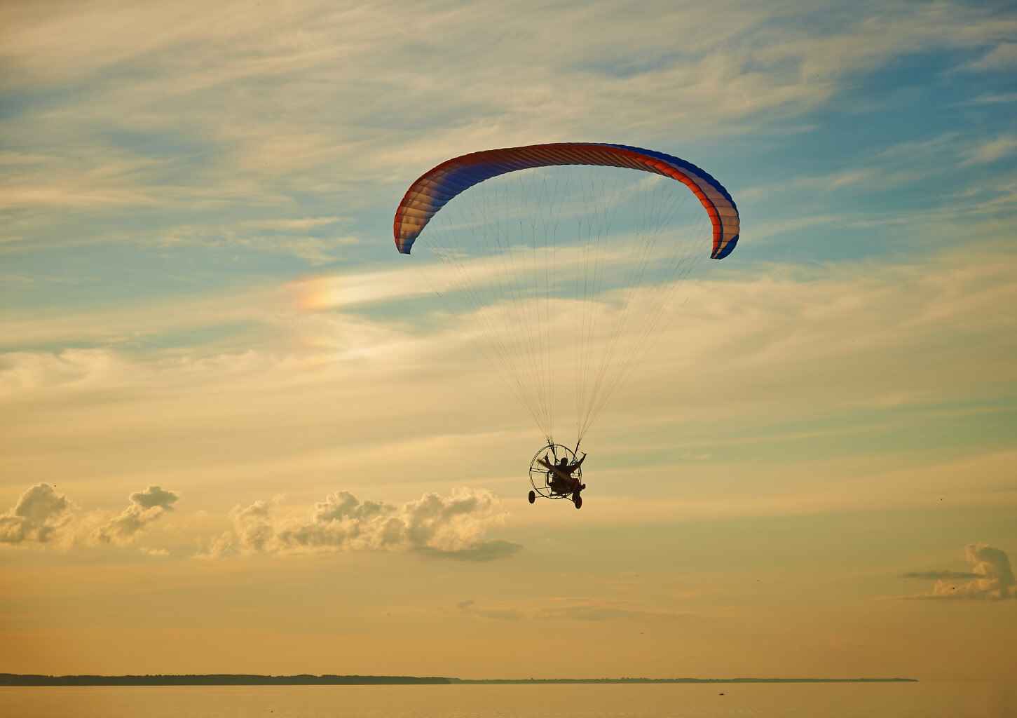 Lot Motoparalotnią z Filmowaniem (30 minut) | Kraków