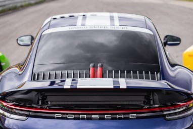 Poprowadź Porsche 911 Carrera 4 (1 okrążenie) | Wiele Lokalizacji | Prezent dna Urodziny_PP