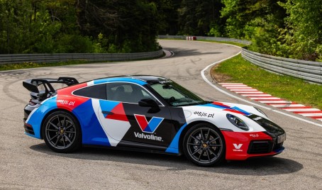 Poprowadź Porsche 911 Carrera 4 (2 okrążenia) | Wiele Lokalizacji